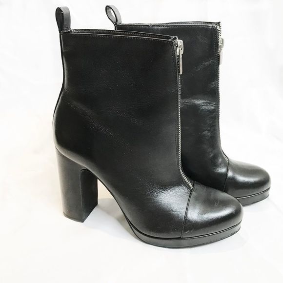 BLACK heeled booties with zipper 💚🌻 - Picture 2 of 8